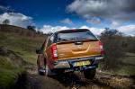 Nissan NP300 Navara Double Cab 2016 года (UK)